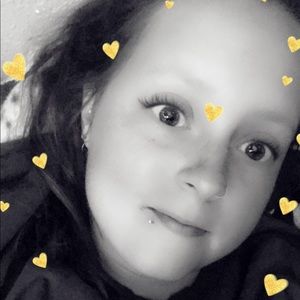 Meet your Posher, Janelle